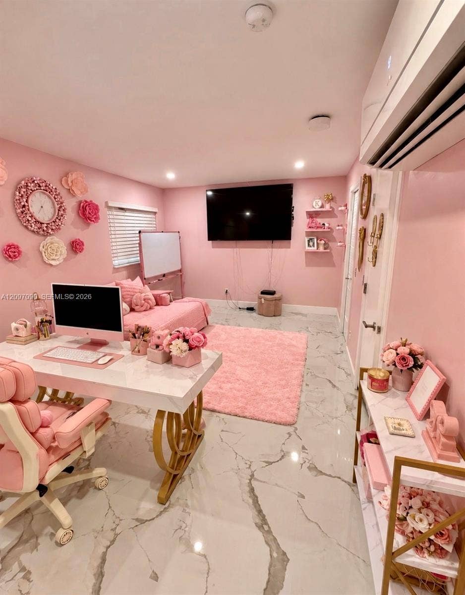 11810 NW 16th Street, Pembroke Pines, FL 33026 Home office