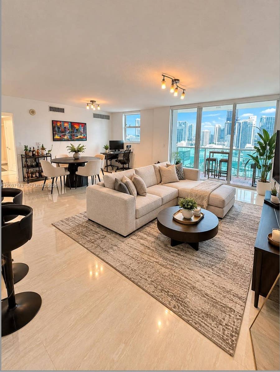 Property photo for 31 SE 5th Street, #2801, Miami, FL