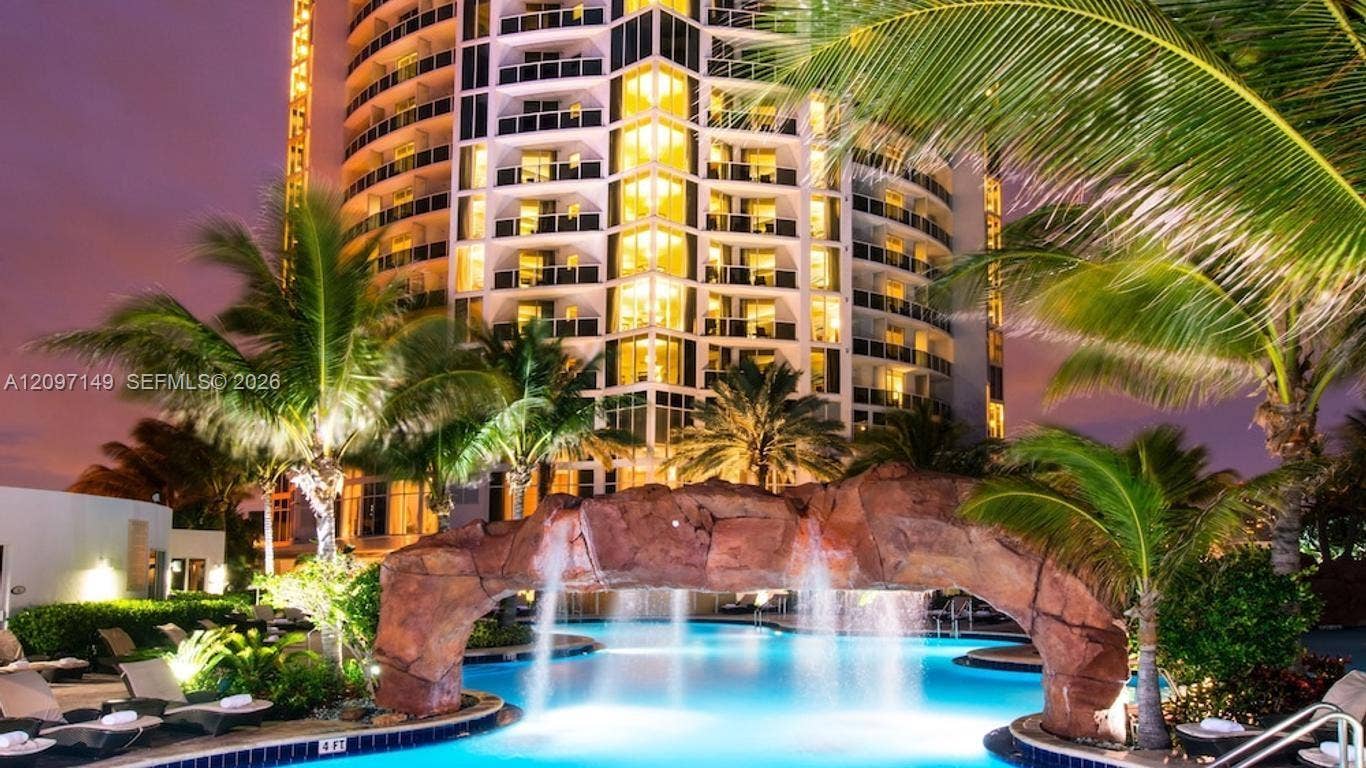 18001 Collins Avenue, #2504, Sunny Isles Beach, FL 33160 Photo 13