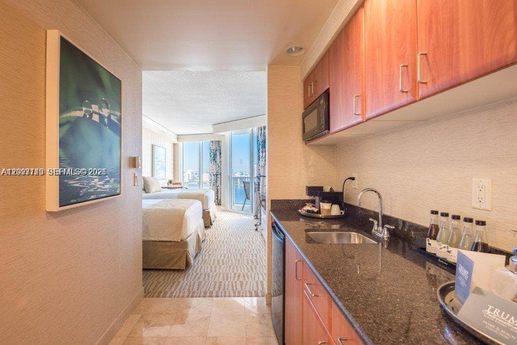 18001 Collins Avenue, #2504, Sunny Isles Beach, FL 33160 Photo 5