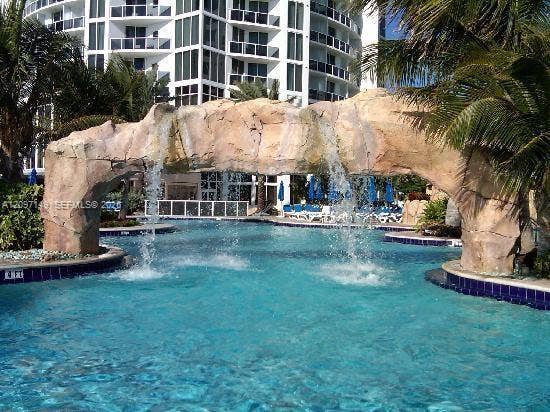 18001 Collins Avenue, #2504, Sunny Isles Beach, FL 33160 Photo 16