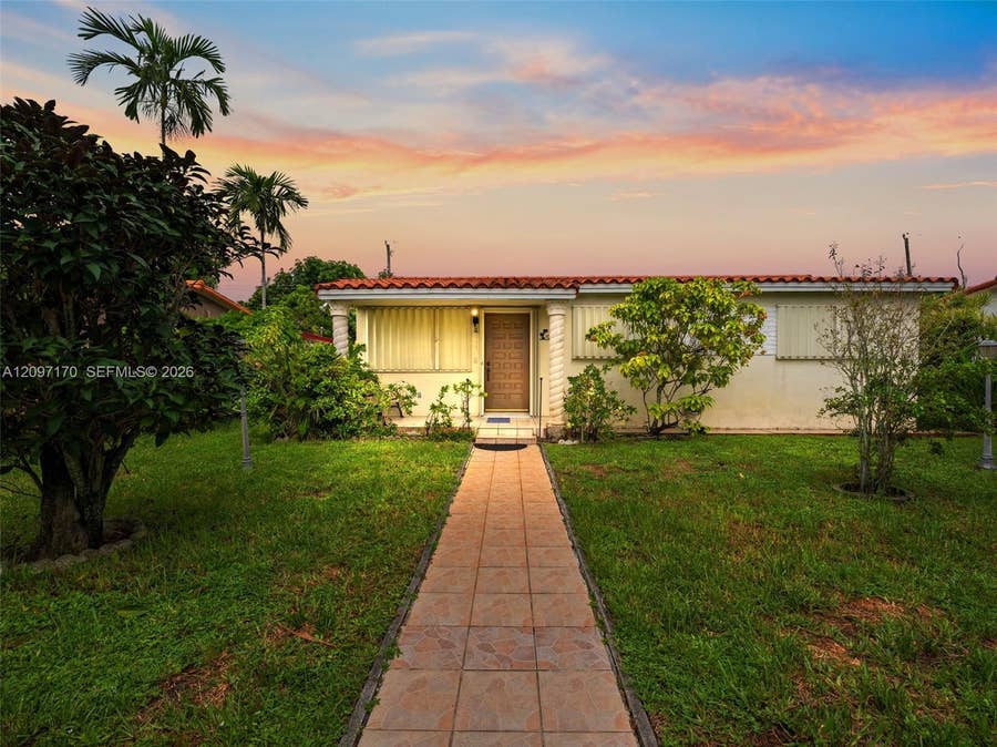 Property photo for 1075 W 32nd Street, Hialeah, FL
