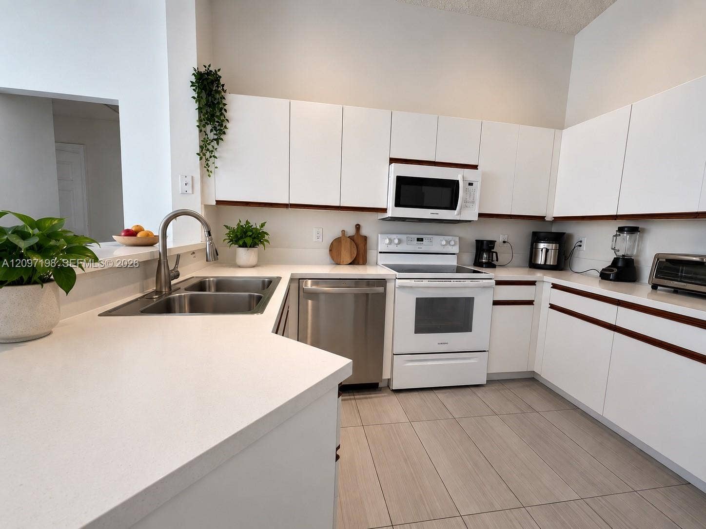 1359 Sabal Trail, Weston, FL 33327 Photo 11