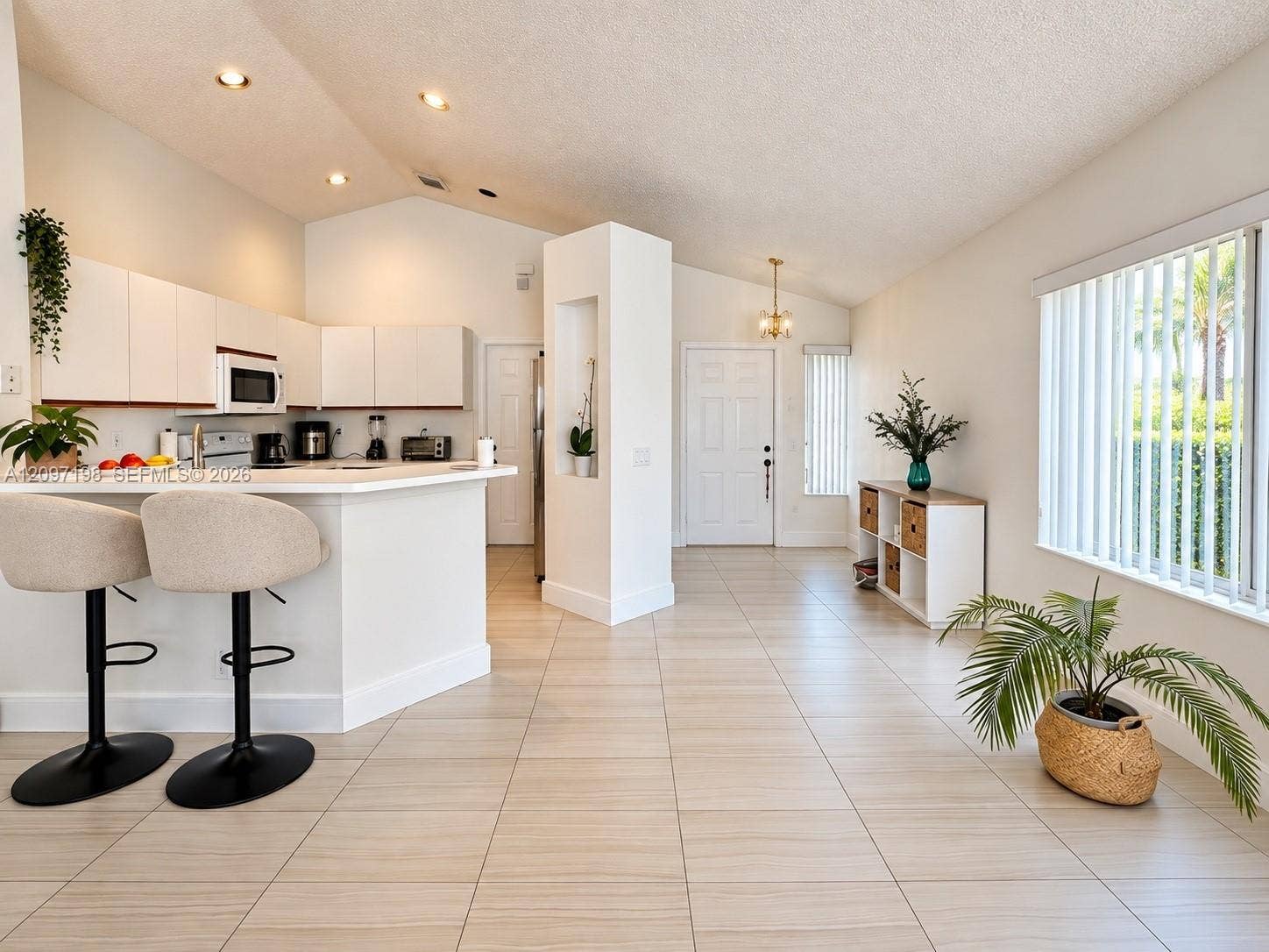 1359 Sabal Trail, Weston, FL 33327 Photo 9
