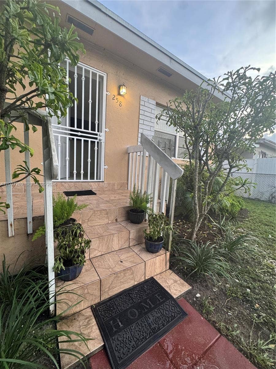 Property photo for 258 E 46th Street, Hialeah, FL