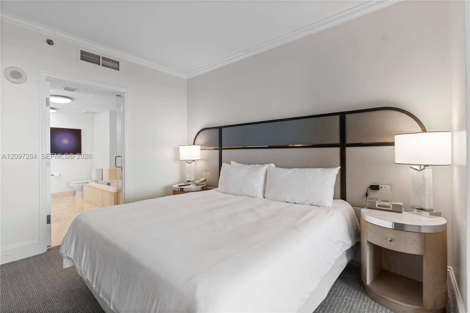 4401 Collins Avenue, #1017, Miami Beach, FL 33140 Photo 11