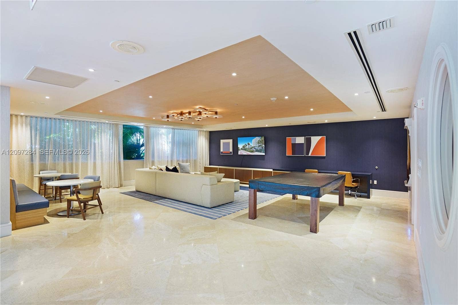 4401 Collins Avenue, #1017, Miami Beach, FL 33140 FB II owners lounge
