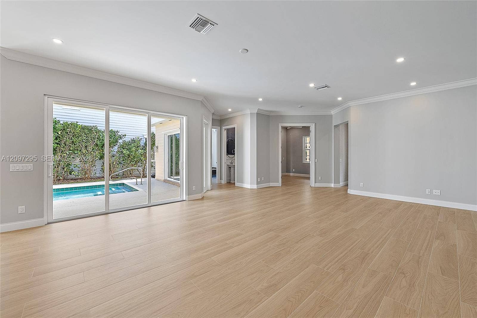 248 Honeysuckle Drive, Jupiter, FL 33458 Photo 7