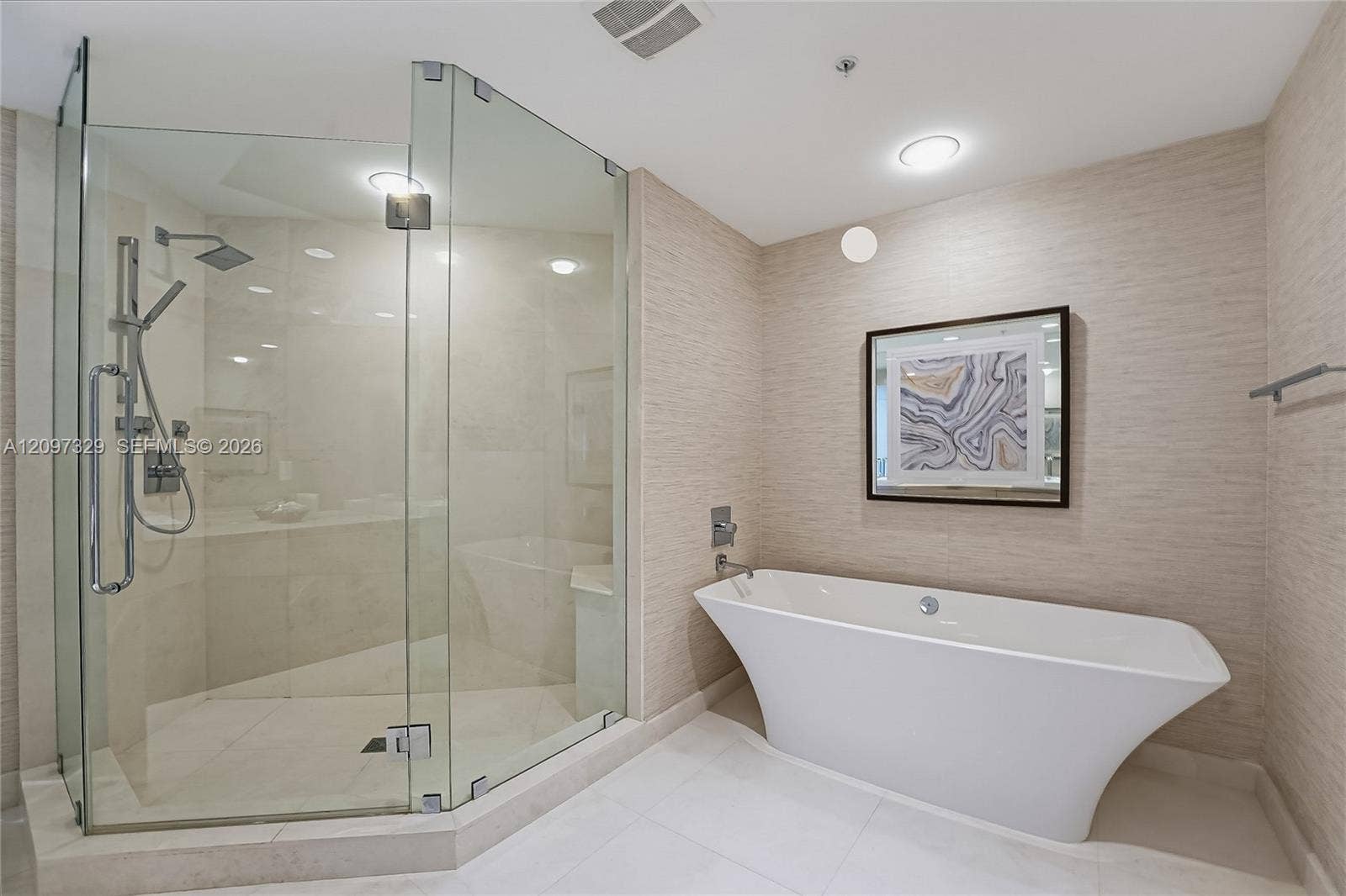 17301 Biscayne Boulevard, #901, North Miami Beach, FL 33160 Photo 19
