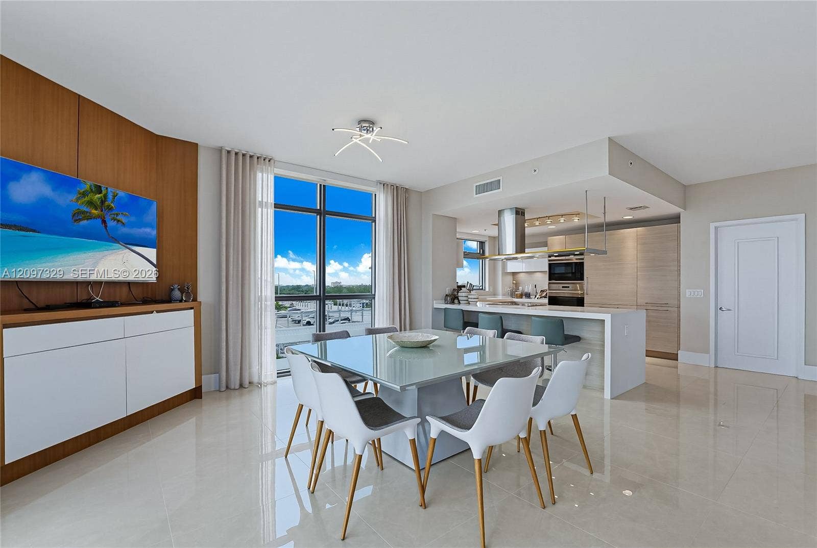 17301 Biscayne Boulevard, #901, North Miami Beach, FL 33160 Photo 4