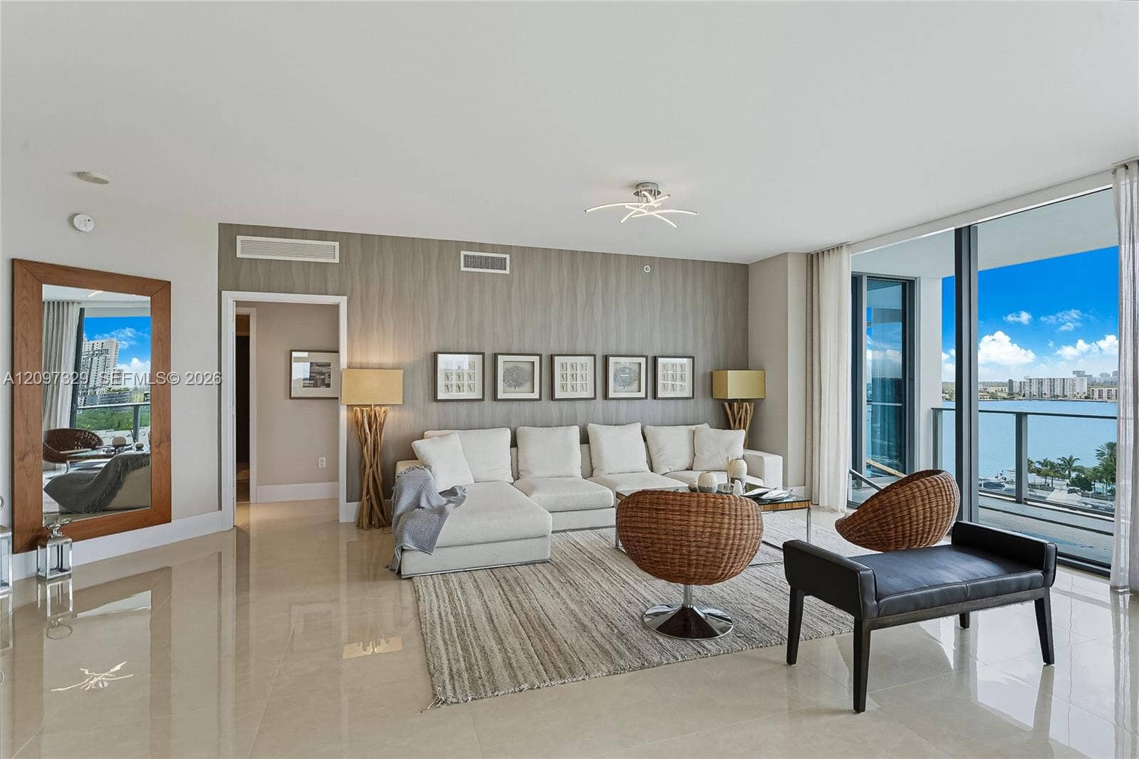 17301 Biscayne Boulevard, #901, North Miami Beach, FL 33160 Photo 5