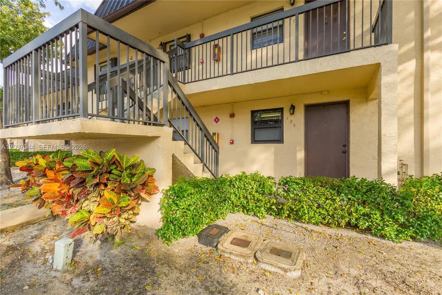 Property photo for 125 NW 93rd Avenue, #125, Pembroke Pines, FL