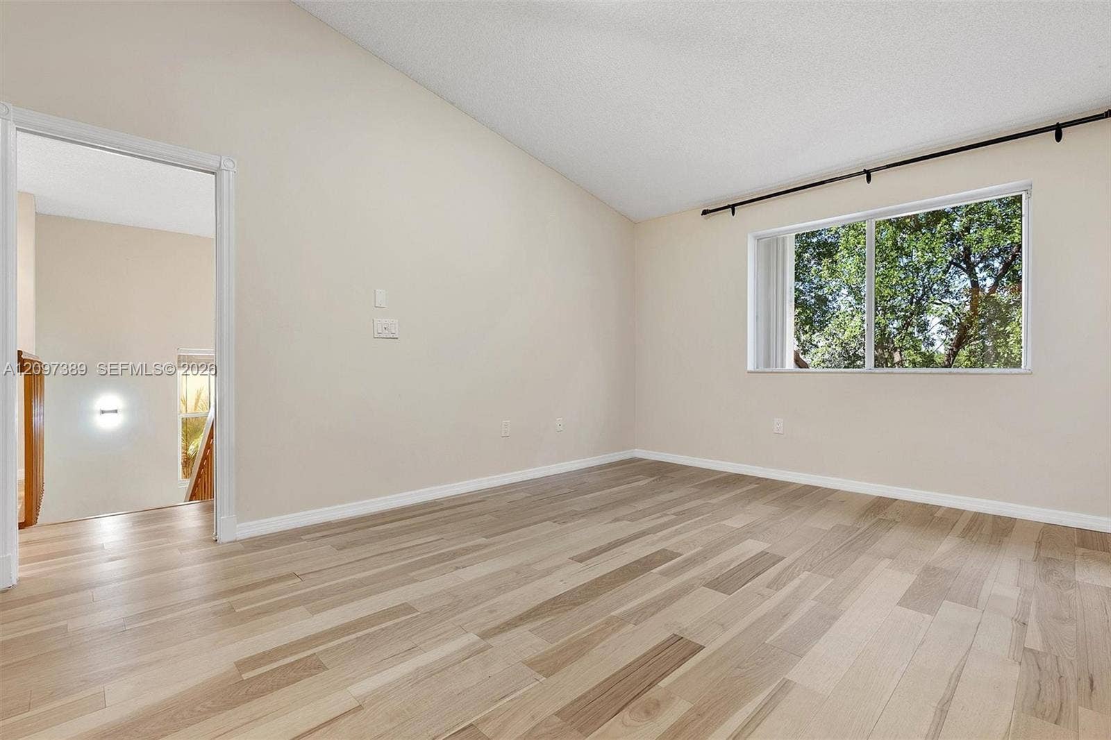 1960 Sweetbay Way, Hollywood, FL 33019 Photo 38