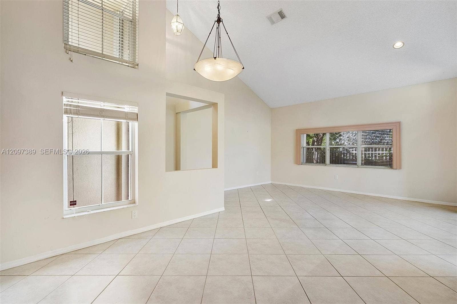 1960 Sweetbay Way, Hollywood, FL 33019 Photo 14