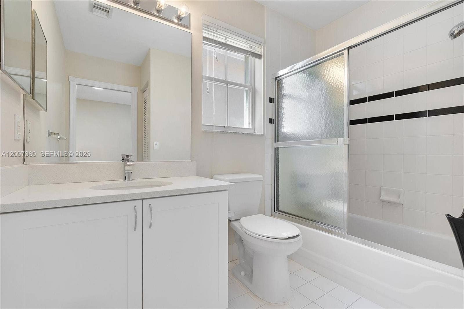 1960 Sweetbay Way, Hollywood, FL 33019 Photo 34