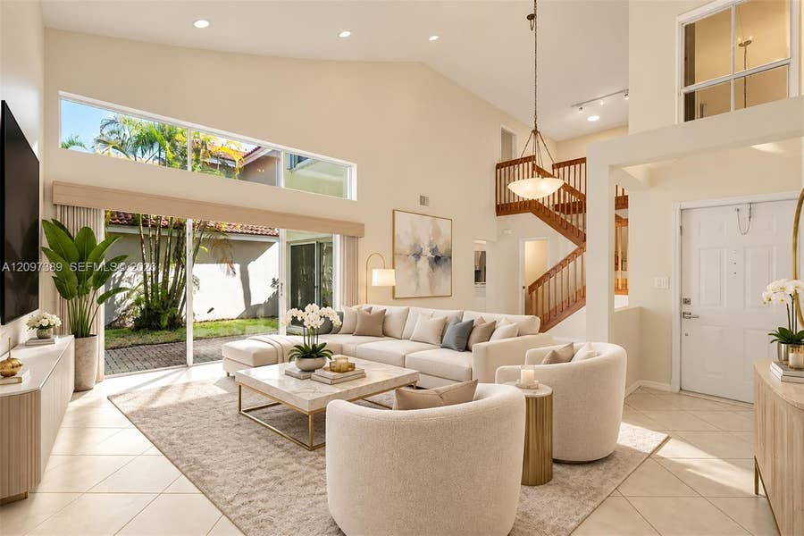 Property photo for 1960 Sweetbay Way, Hollywood, FL