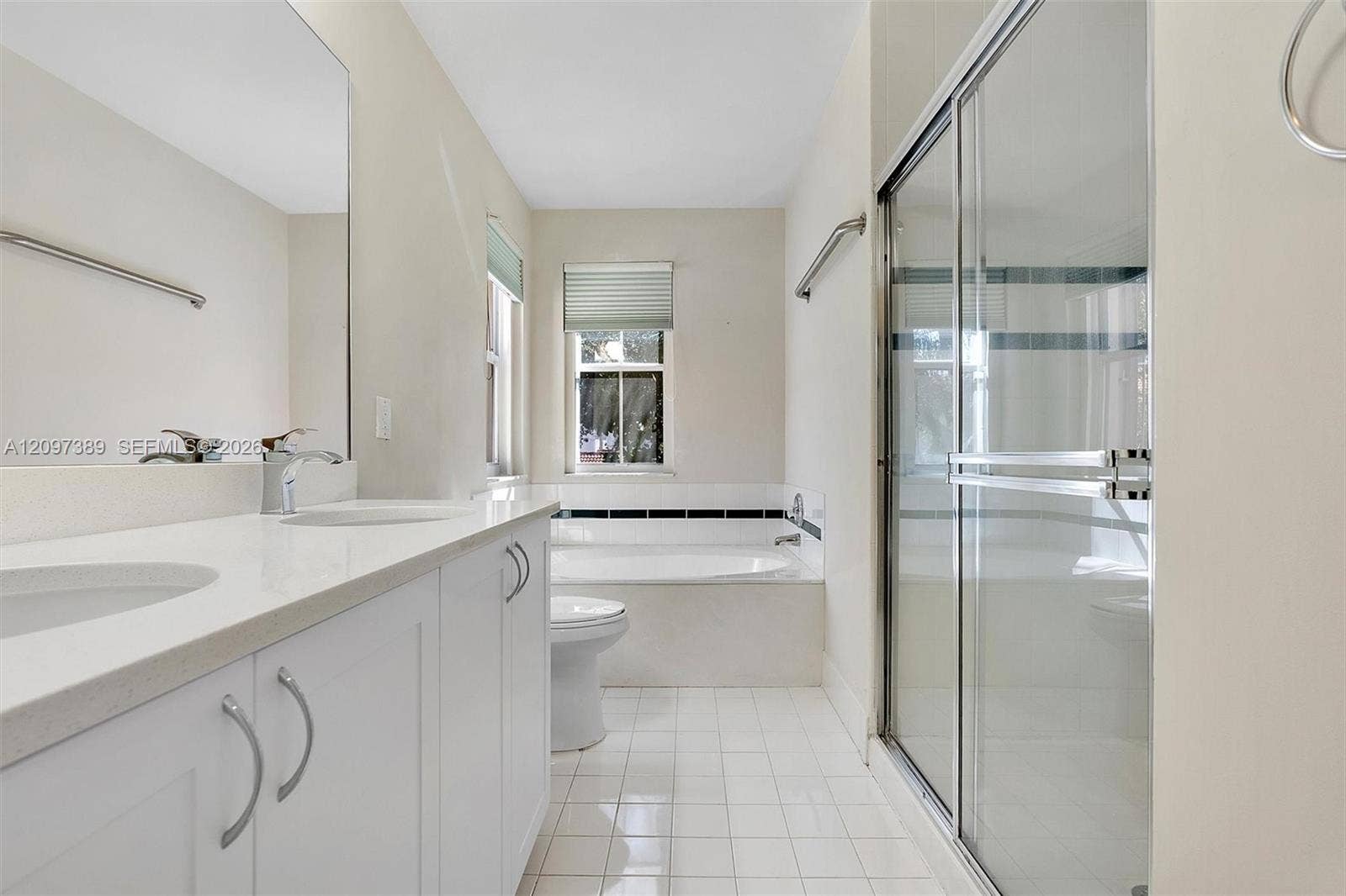 1960 Sweetbay Way, Hollywood, FL 33019 Photo 41