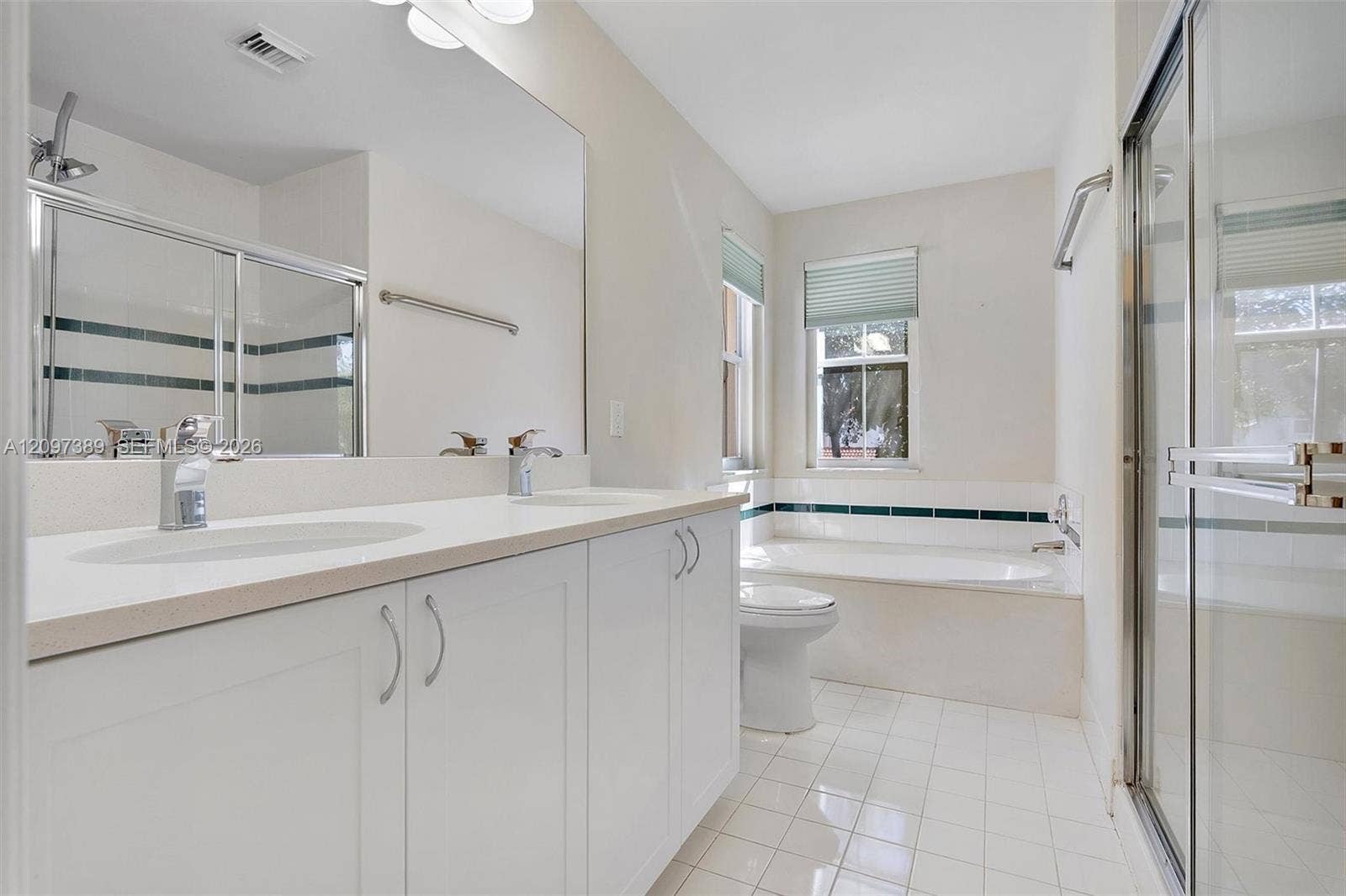 1960 Sweetbay Way, Hollywood, FL 33019 Photo 40