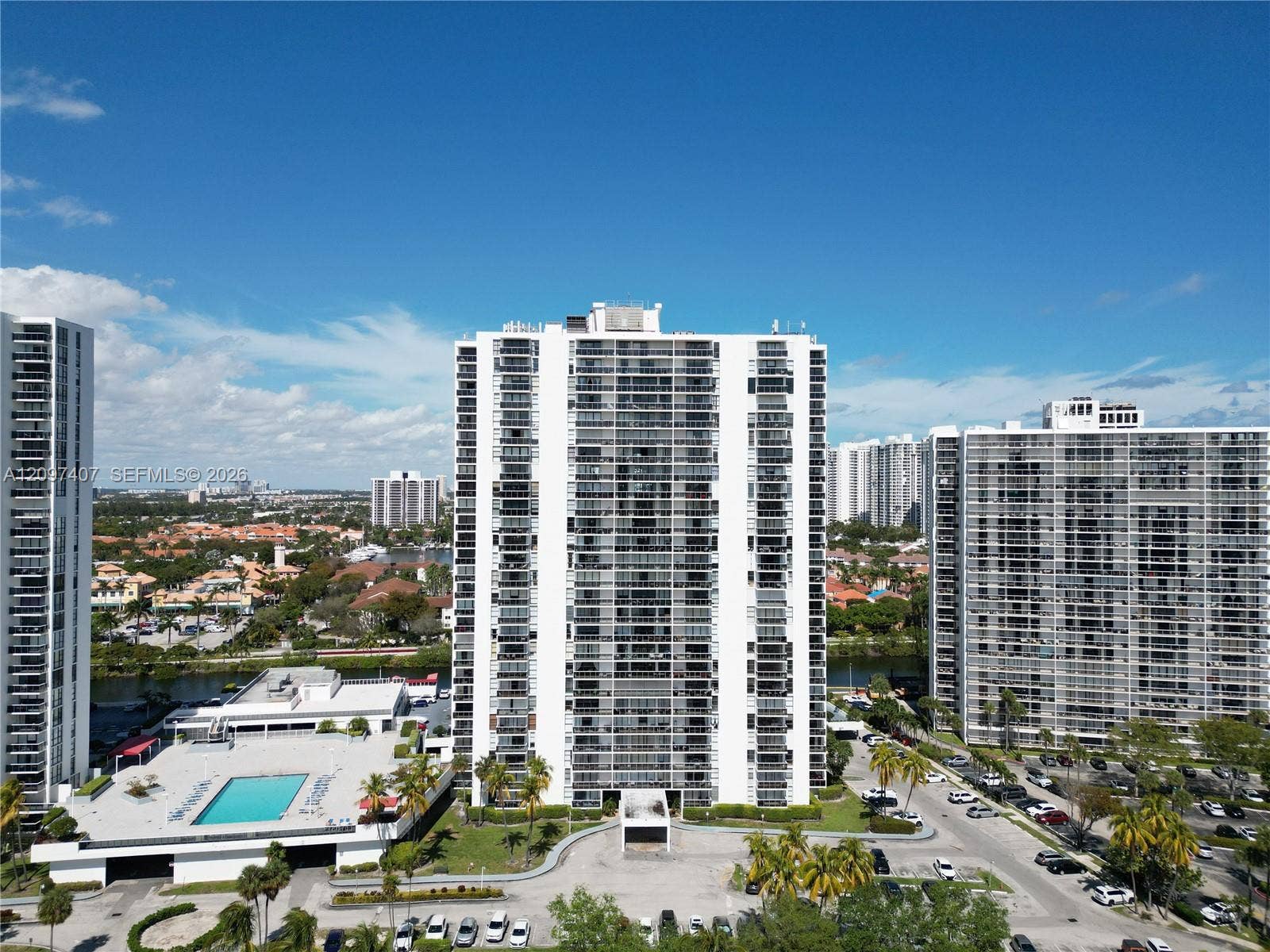 3675 N Country Club Drive, #1906, Aventura, FL 33180 Photo 44