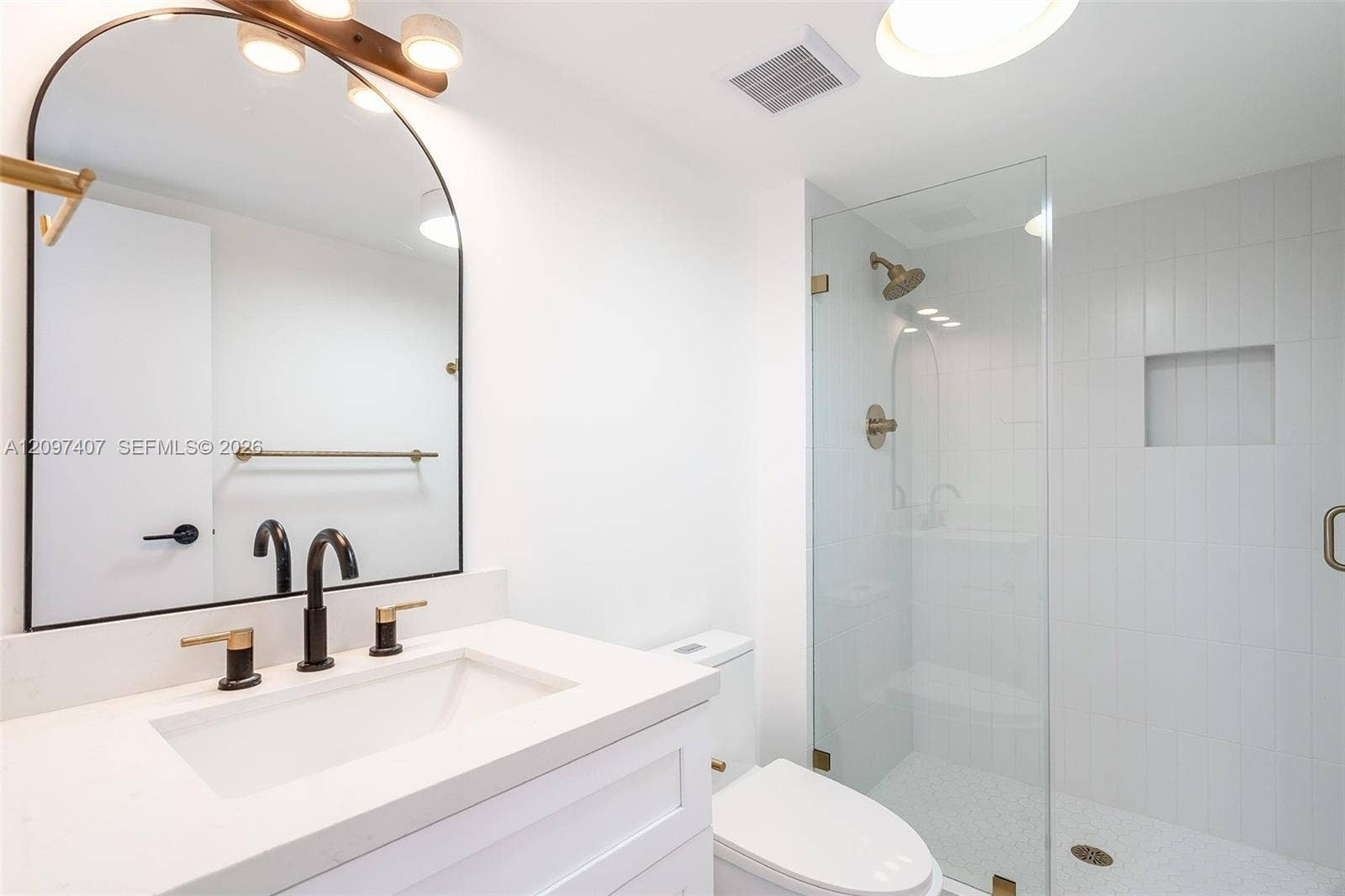 3675 N Country Club Drive, #1906, Aventura, FL 33180 Photo 40
