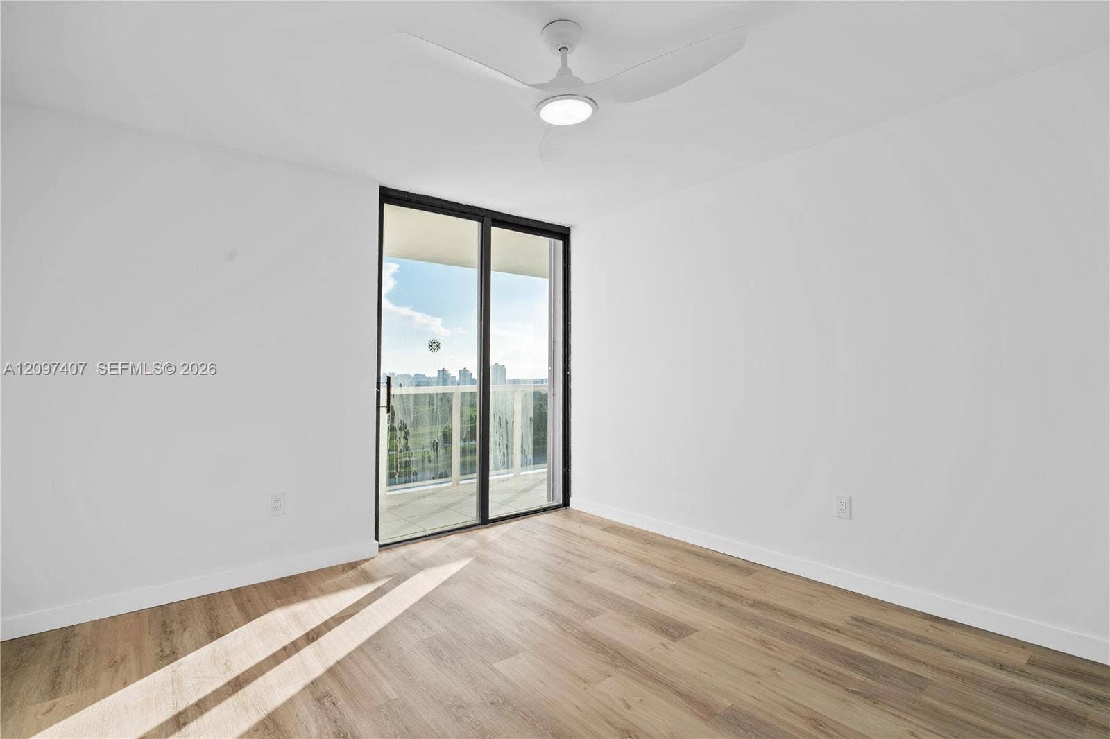 3675 N Country Club Drive, #1906, Aventura, FL 33180 Photo 37