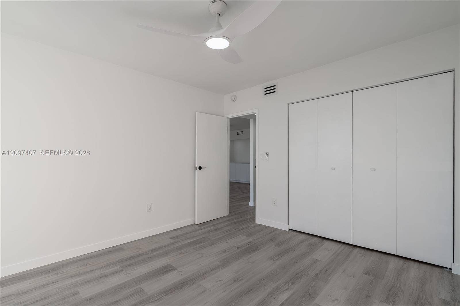3675 N Country Club Drive, #1906, Aventura, FL 33180 Photo 34