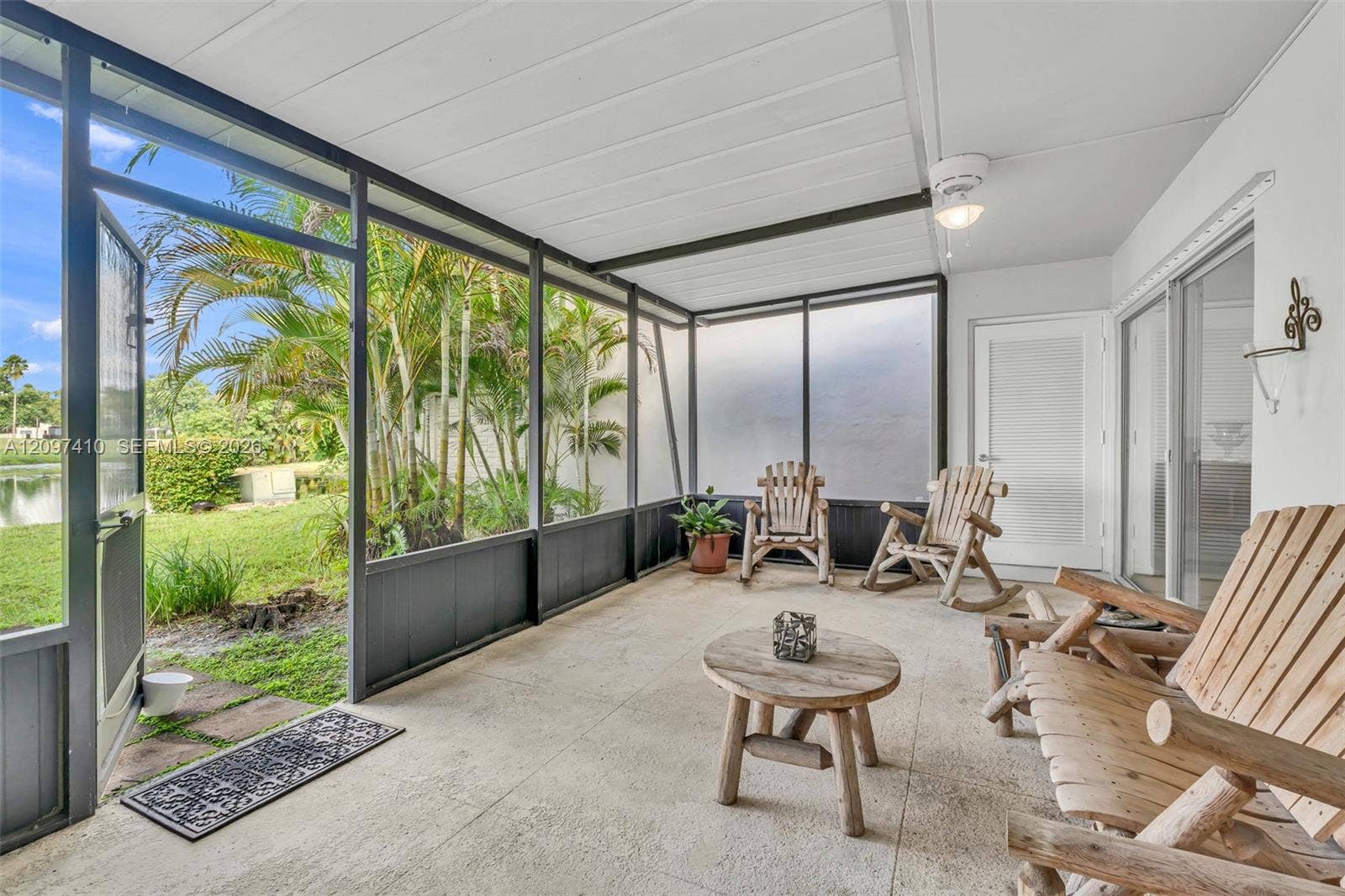 18958 Bobolink Drive, Hialeah, FL 33015 Photo 29
