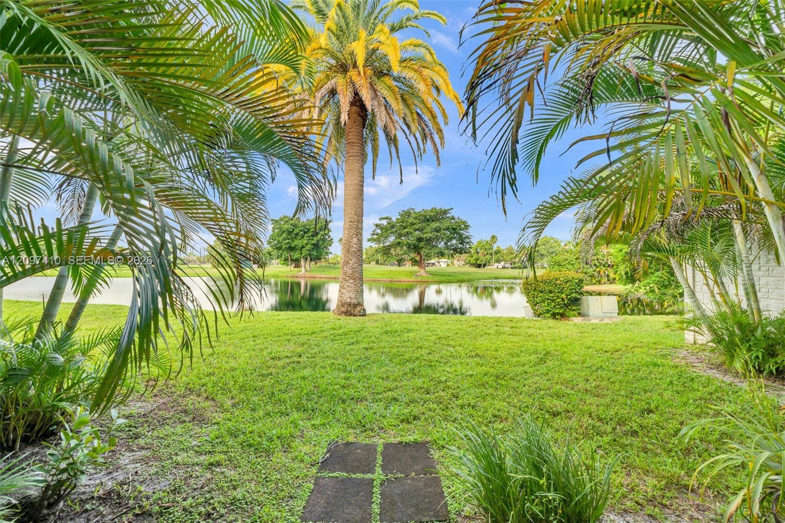 18958 Bobolink Drive, Hialeah, FL 33015 Photo 30