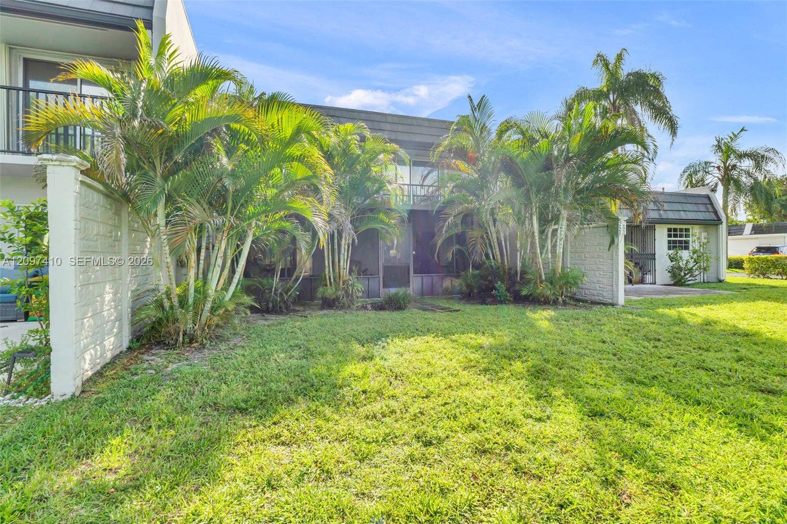 18958 Bobolink Drive, Hialeah, FL 33015 Photo 32