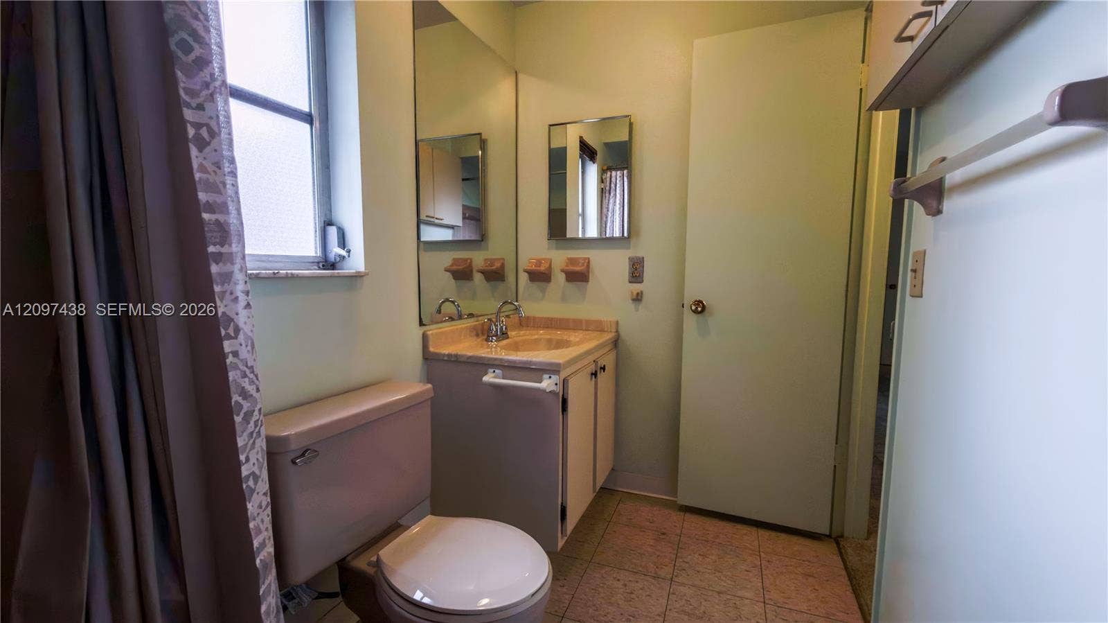 1010 NW 93rd Terrace, Pembroke Pines, FL 33024 Master Bathroom
