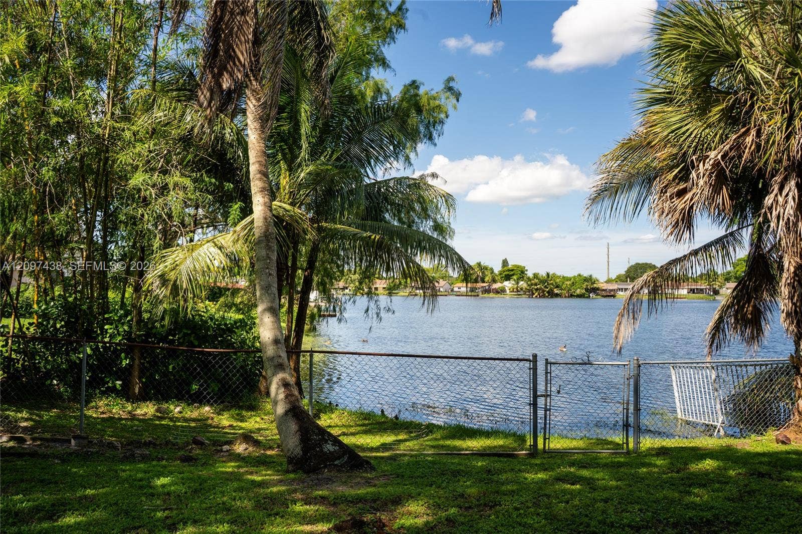 1010 NW 93rd Terrace, Pembroke Pines, FL 33024 Photo 24
