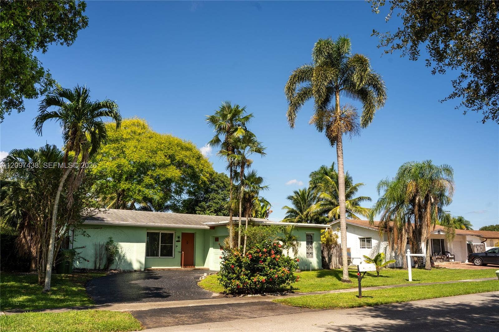 1010 NW 93rd Terrace, Pembroke Pines, FL 33024 Photo 1