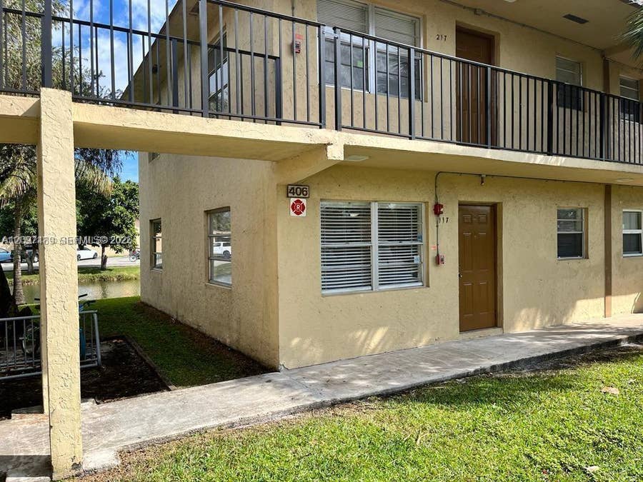 Property photo for 406 Lakeside Drive, #117, Margate, FL