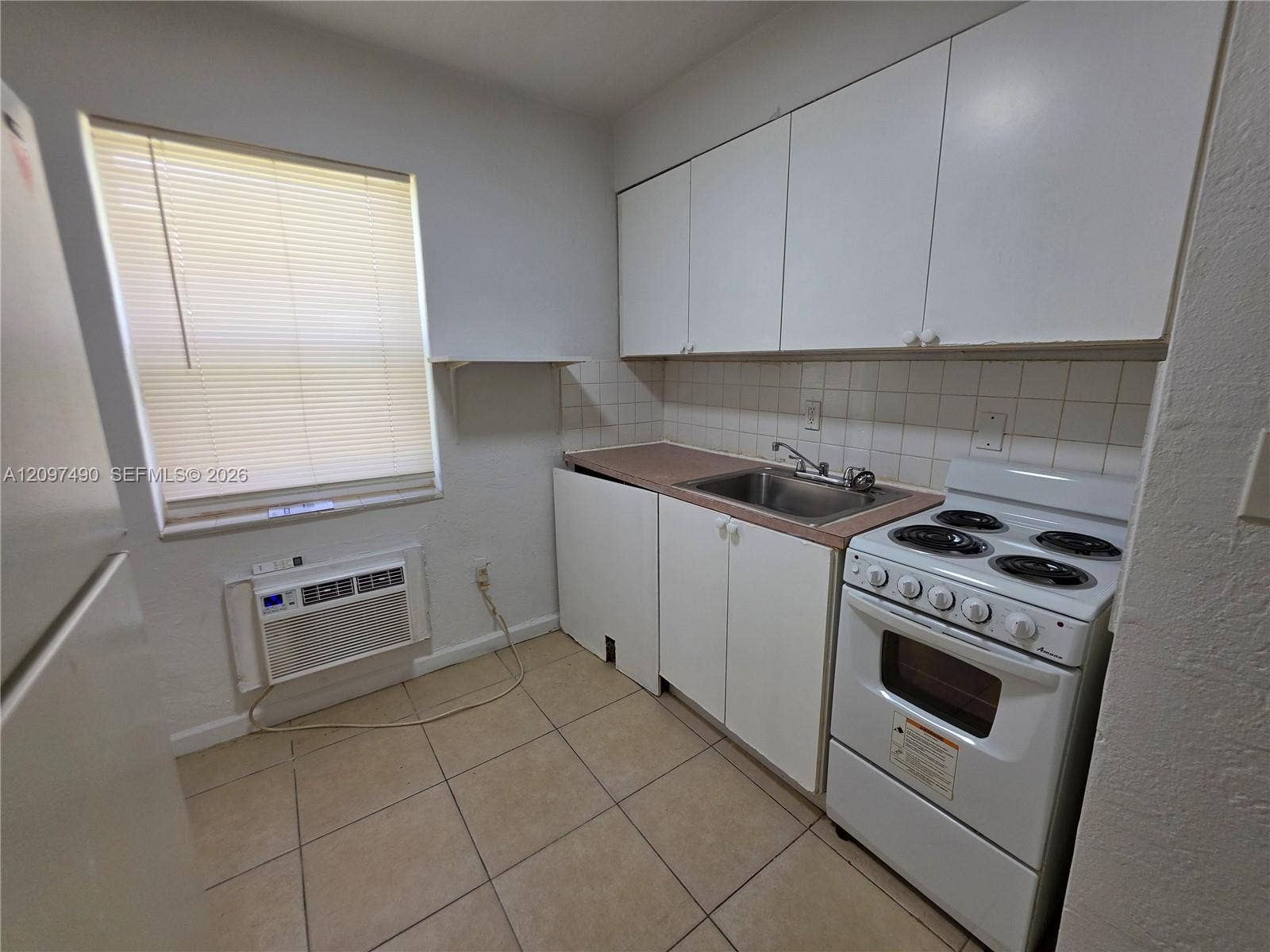716 NE 8th Street, #2, Hallandale Beach, Hallandale Beach, FL 33009 Photo 3