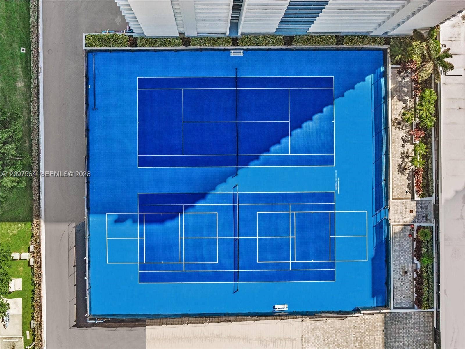 1904 S Ocean Drive, #905, Hallandale Beach, FL 33009 Hallandale Beach condos with tennis courts