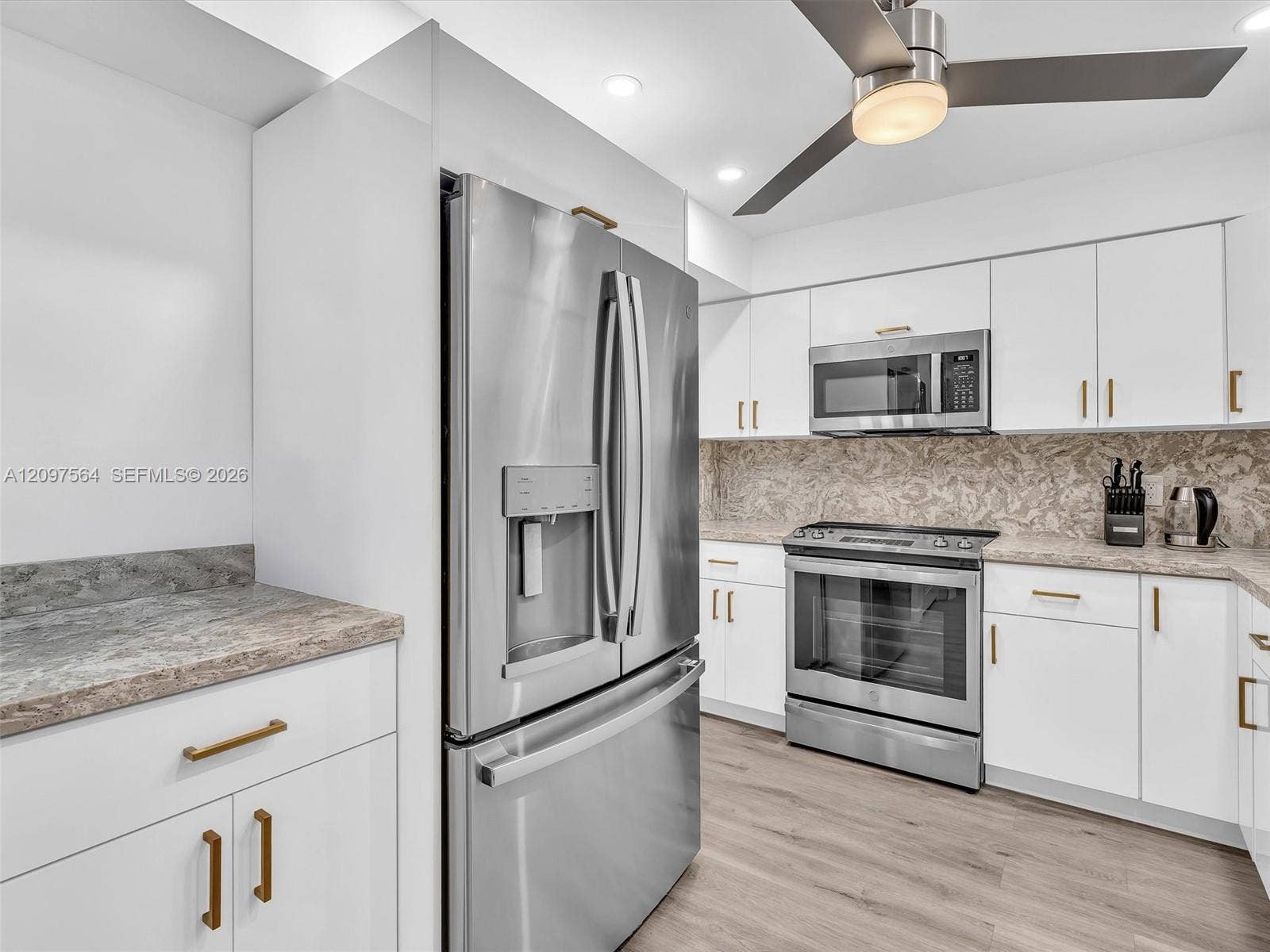 1904 S Ocean Drive, #905, Hallandale Beach, FL 33009 Hallandale Beach oceanfront condos for sale