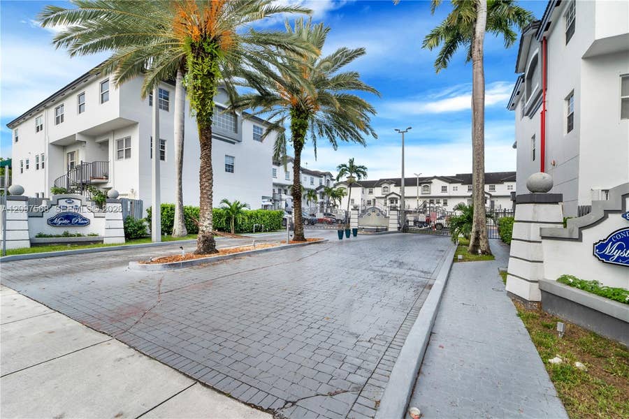 Property photo for 955 NW 82nd Avenue, #213-C, Miami, FL