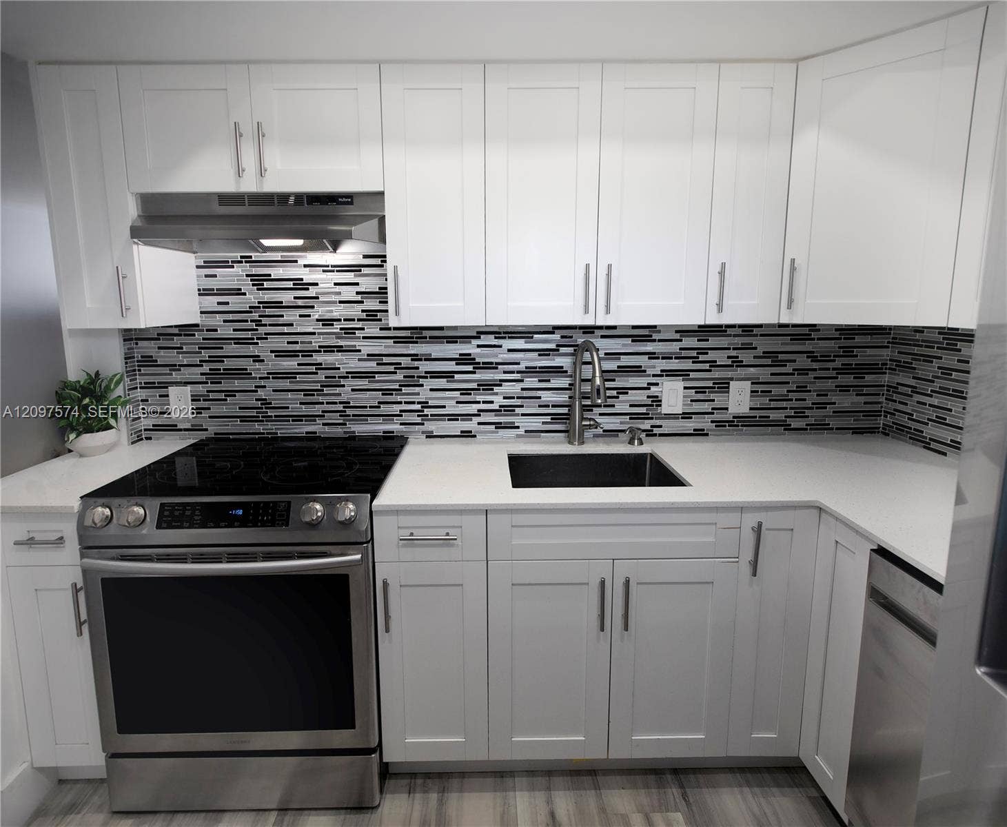20500 W Country Club Drive, #714, Aventura, FL 33180 Photo 9