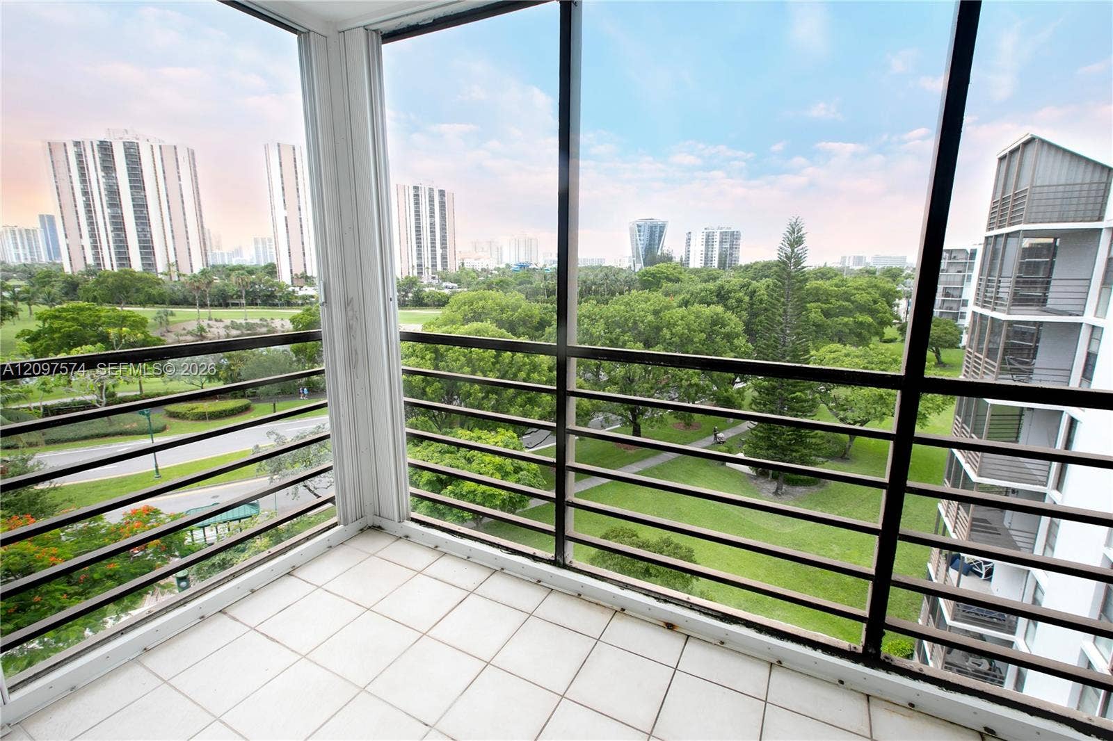 20500 W Country Club Drive, #714, Aventura, FL 33180 Photo 13