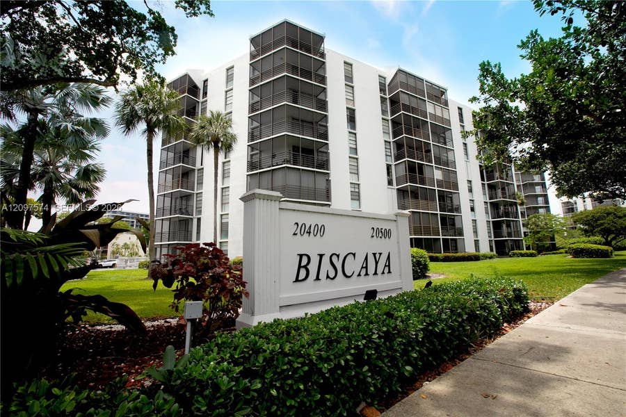 Property photo for 20500 W Country Club Drive, #714, Aventura, FL