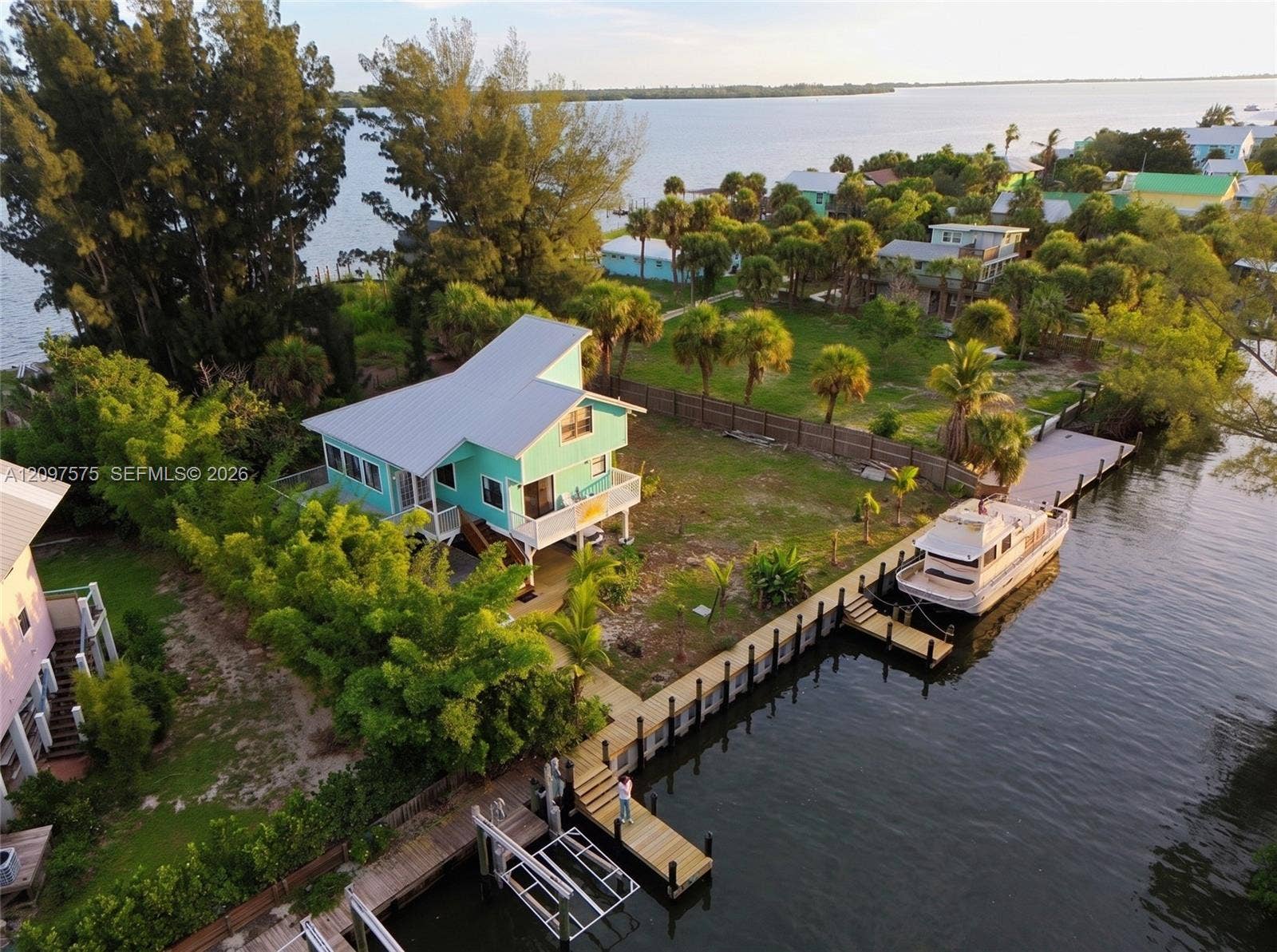 51 Vip Island, Grant Valkaria, FL 32949 Photo 2
