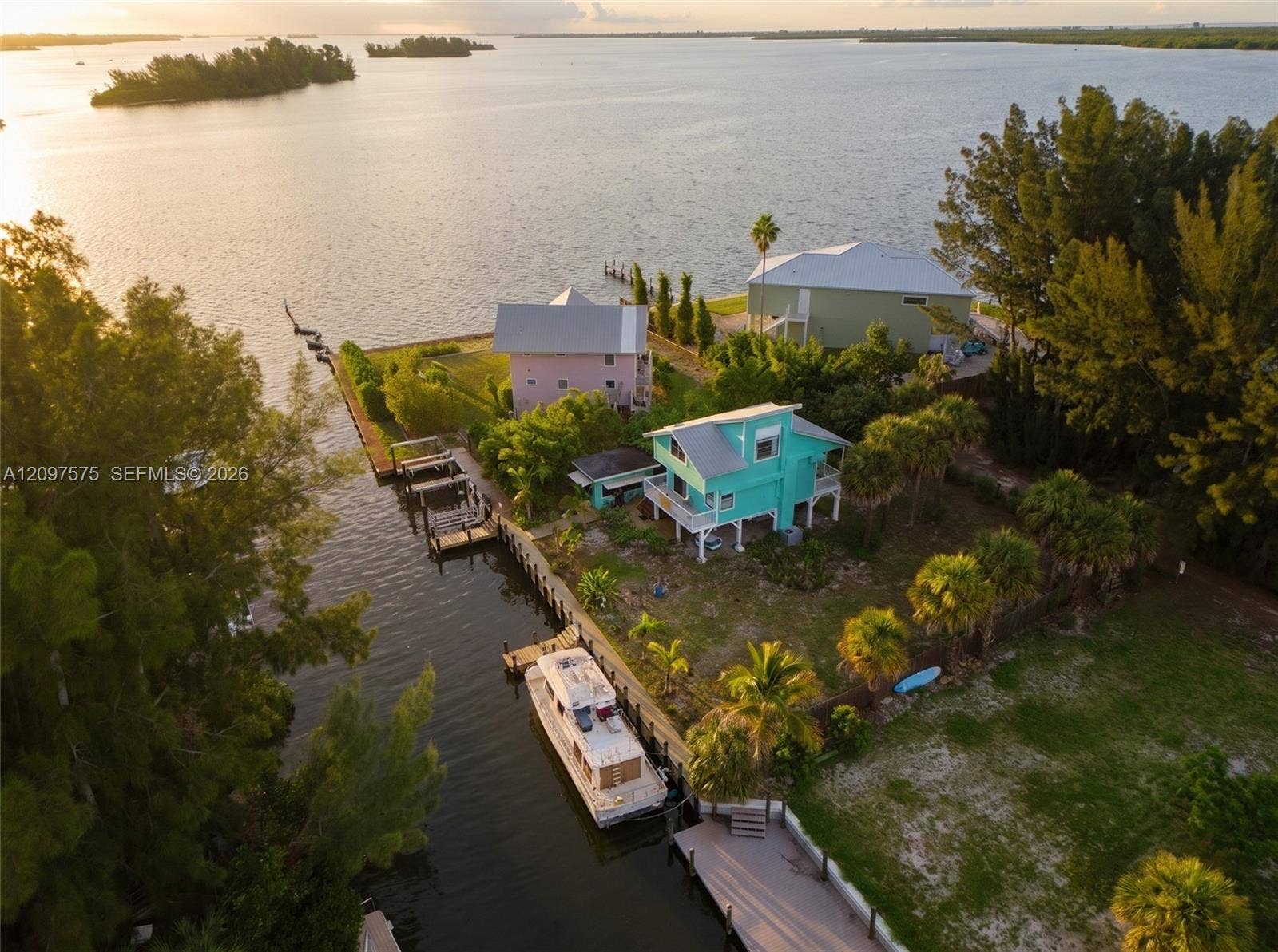 51 Vip Island, Grant Valkaria, FL 32949 Photo 3