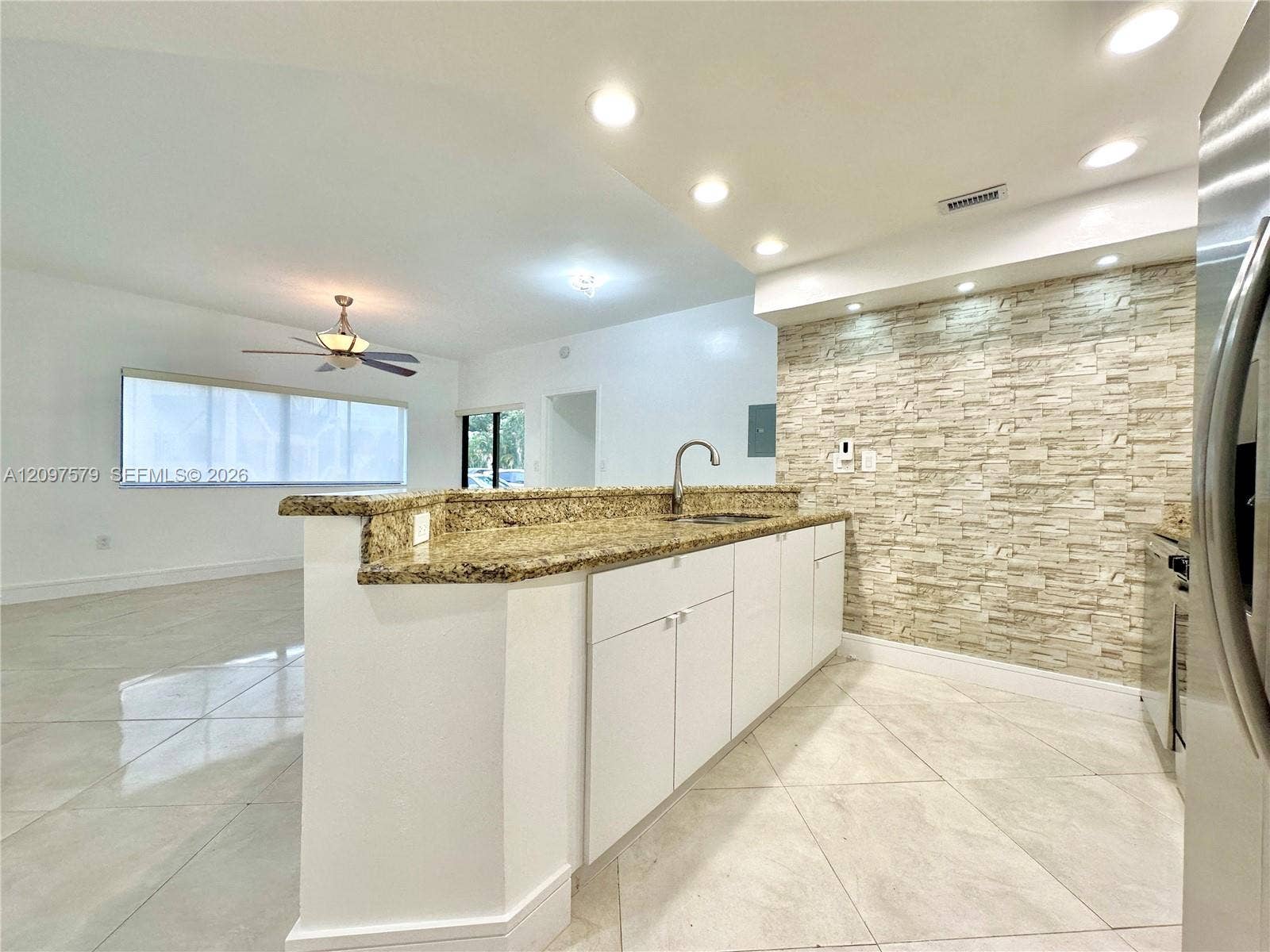 2550 SW 18th Terrace, #1802, Fort Lauderdale, Fort Lauderdale, FL 33315 Photo 2