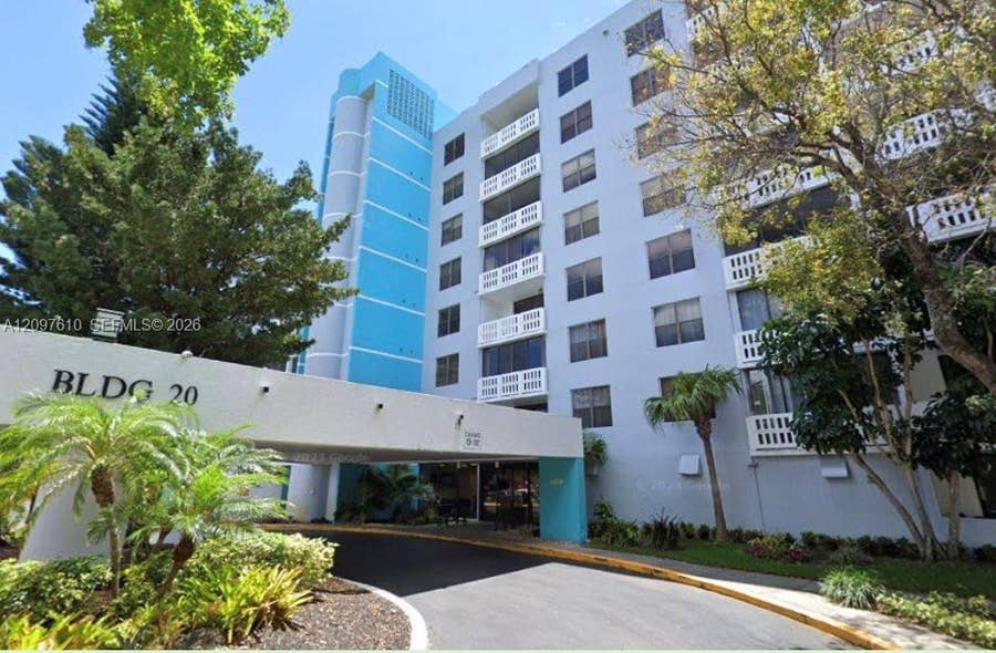 Property photo for 919 Hillcrest Drive, #407, Hollywood, FL