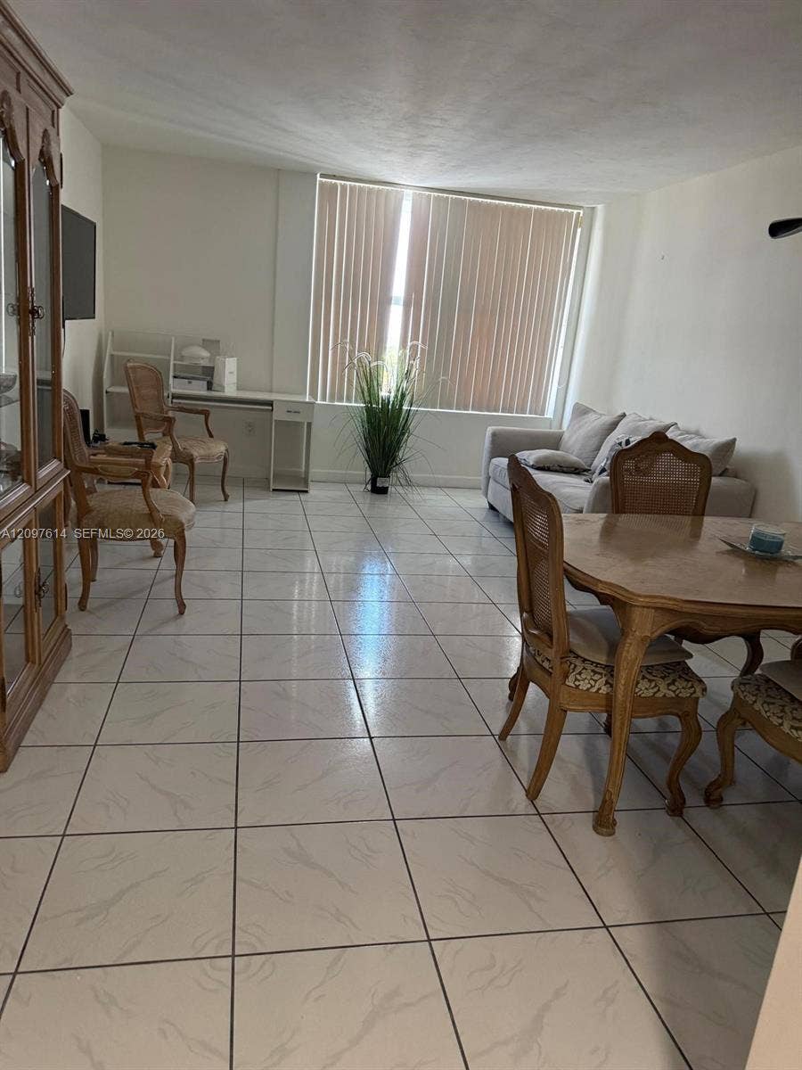 2899 Collins Avenue, #1738, Miami Beach, Miami Beach, FL 33140 Photo 11