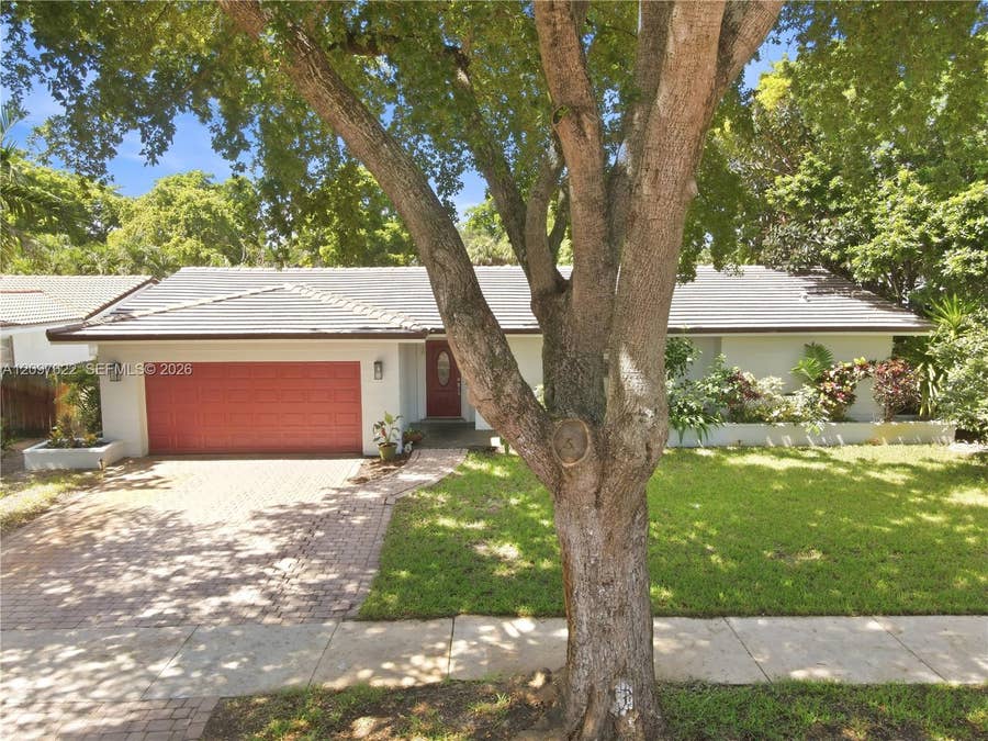 Property photo for 16500 E Stonehaven Road, Miami Lakes, FL