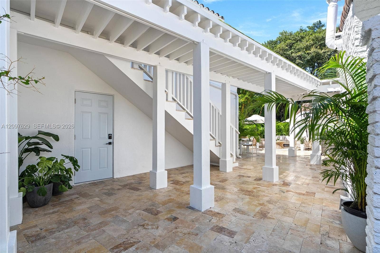 4700 Lake Road, Miami, FL 33137 Guest House