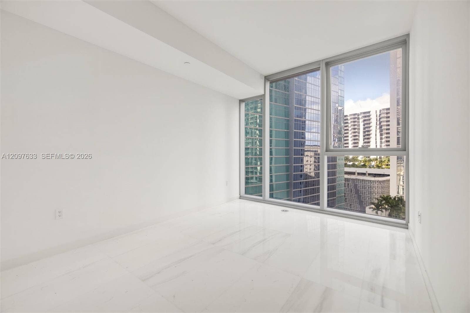 300 Biscayne Boulevard Way, #1709W, Miami, FL 33131 Photo 15