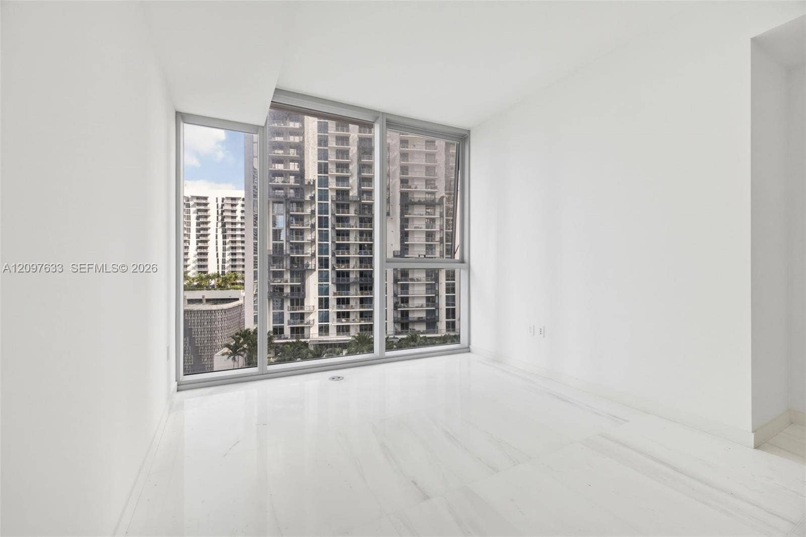 300 Biscayne Boulevard Way, #1709W, Miami, FL 33131 Photo 16