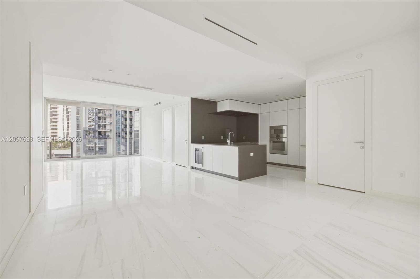 300 Biscayne Boulevard Way, #1709W, Miami, FL 33131 Photo 1